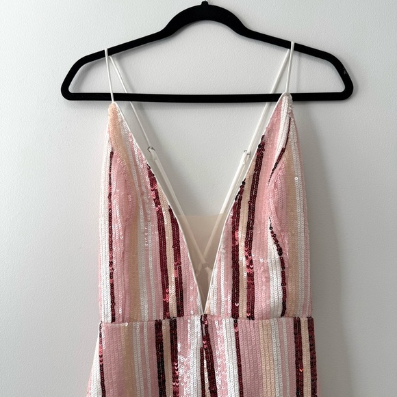 REVOLVE NBD Serena Sequin Romper Blush Pink & White Sz L NWT - Picture 5 of 14